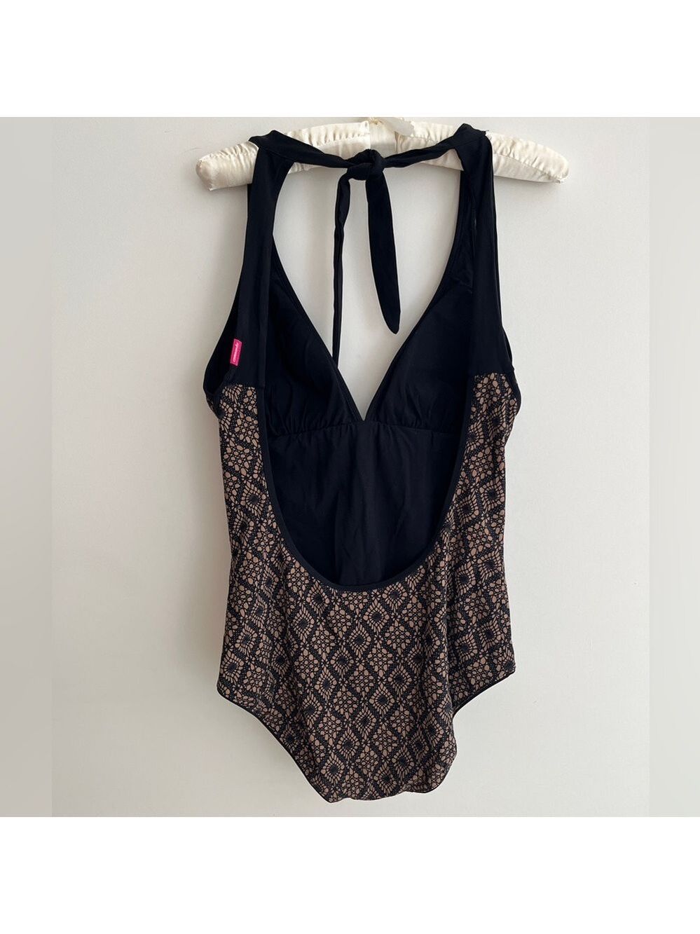 COMMANDO Reversible One Piece Swimsuit Black Nude Lace Plunging Neckline Beach - Picture 5 of 13